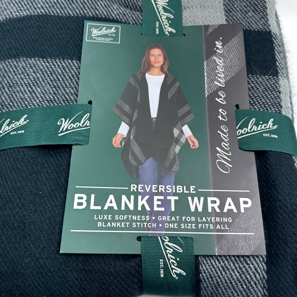 Woolrich Black & Gray Plaid Wrap Scarf